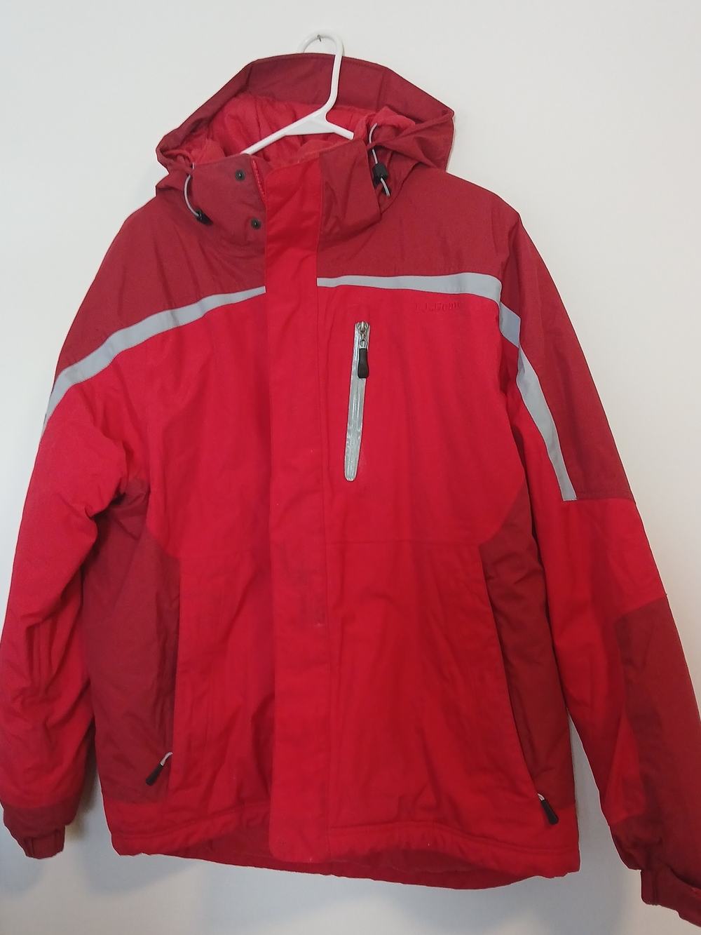 LL Bean Men's Red Hooded Ski Jacket with Reflective Trim L
